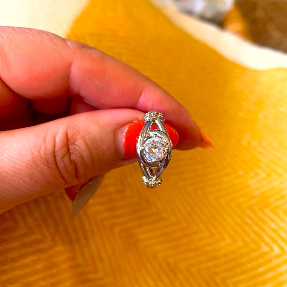 Beautiful Statement Silvertone NVC Ring With Clear Glass Stone Size 10